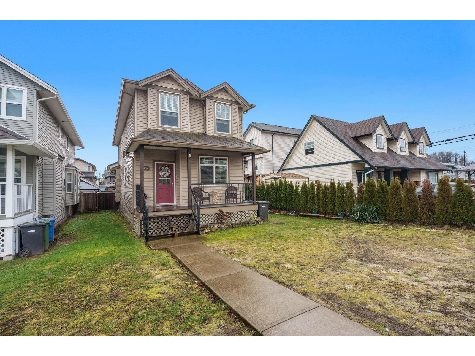 Photo 2 of 34624 5 Avenue, Abbotsford BC