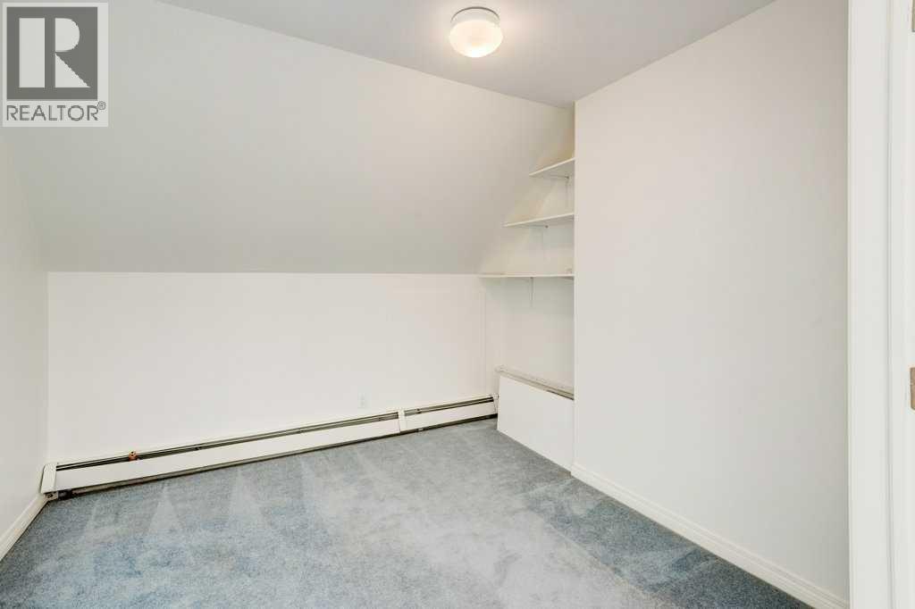 Single Family House Multi-level for Sale in    Avenue SW Windsor Park Calgary 