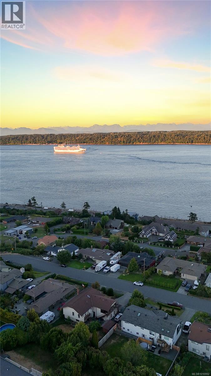 604 Galerno Rd, Campbell River