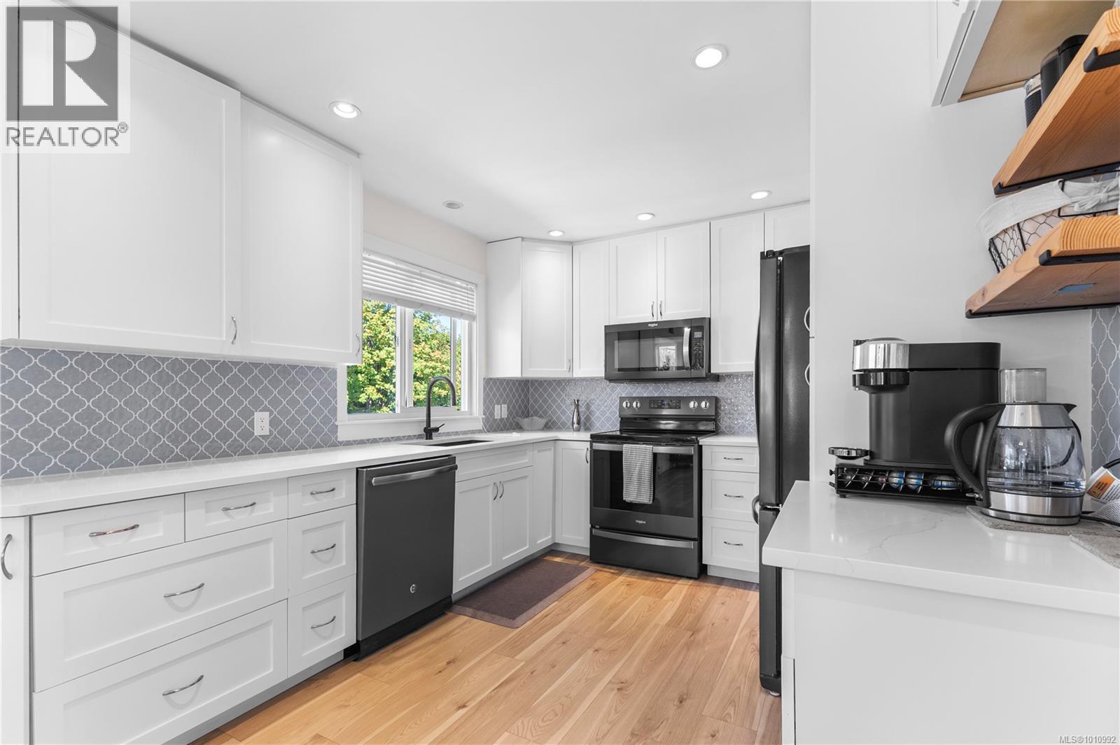 604 Galerno Rd, Campbell River