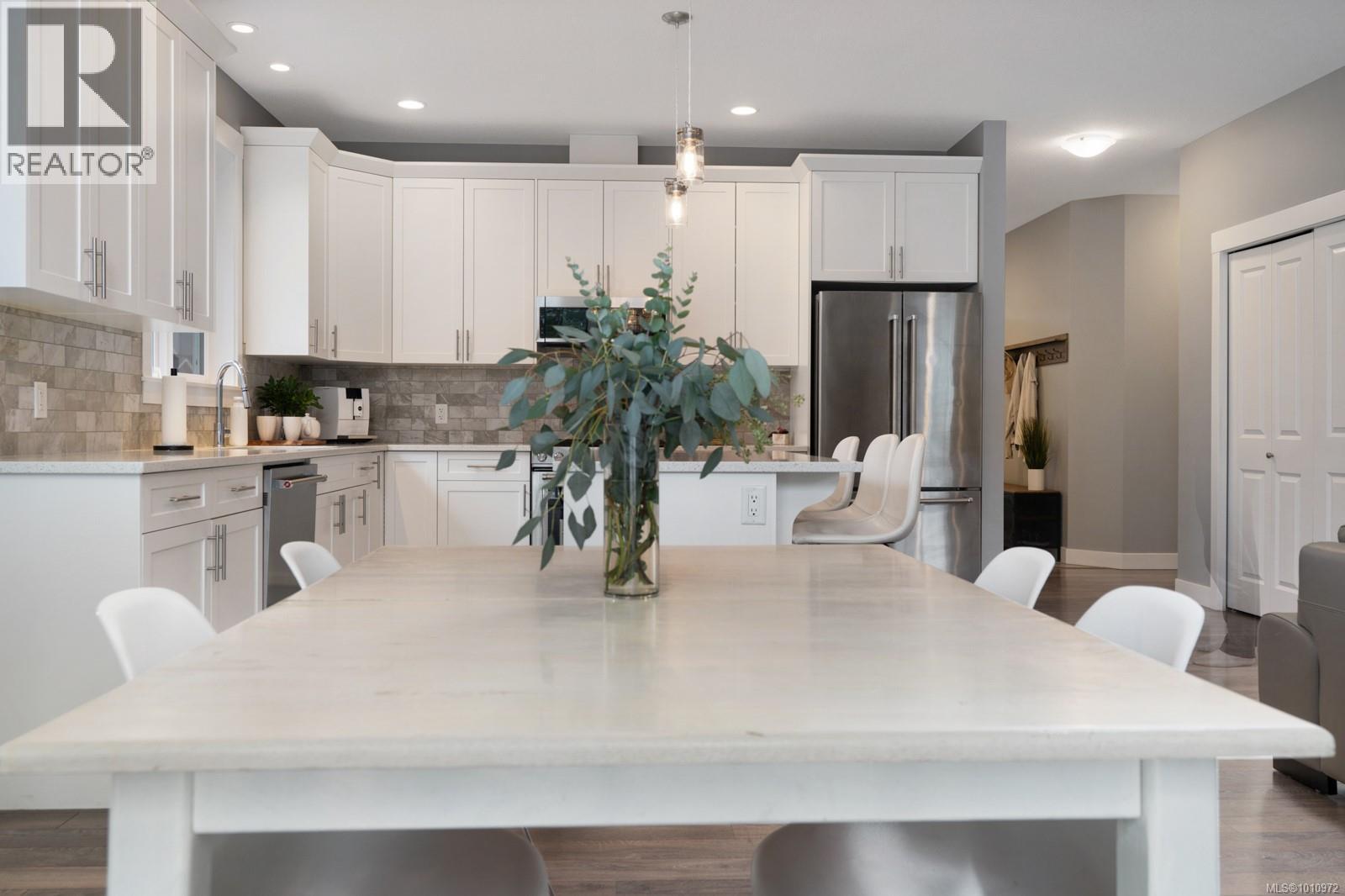 Photo 5 of 370 Cordan St, Nanaimo BC
