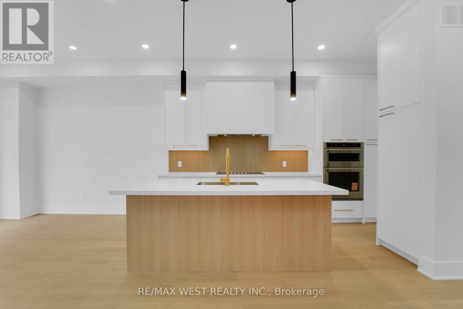 Photo 16 of 35 A Frances Avenue, Toronto ON