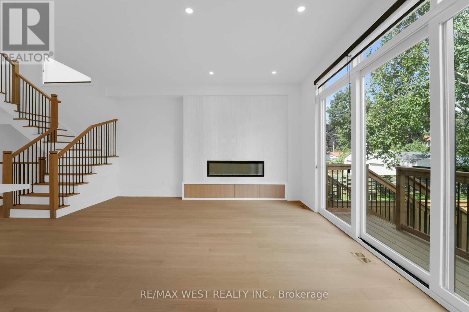 Photo 42 of 35 A Frances Avenue, Toronto ON