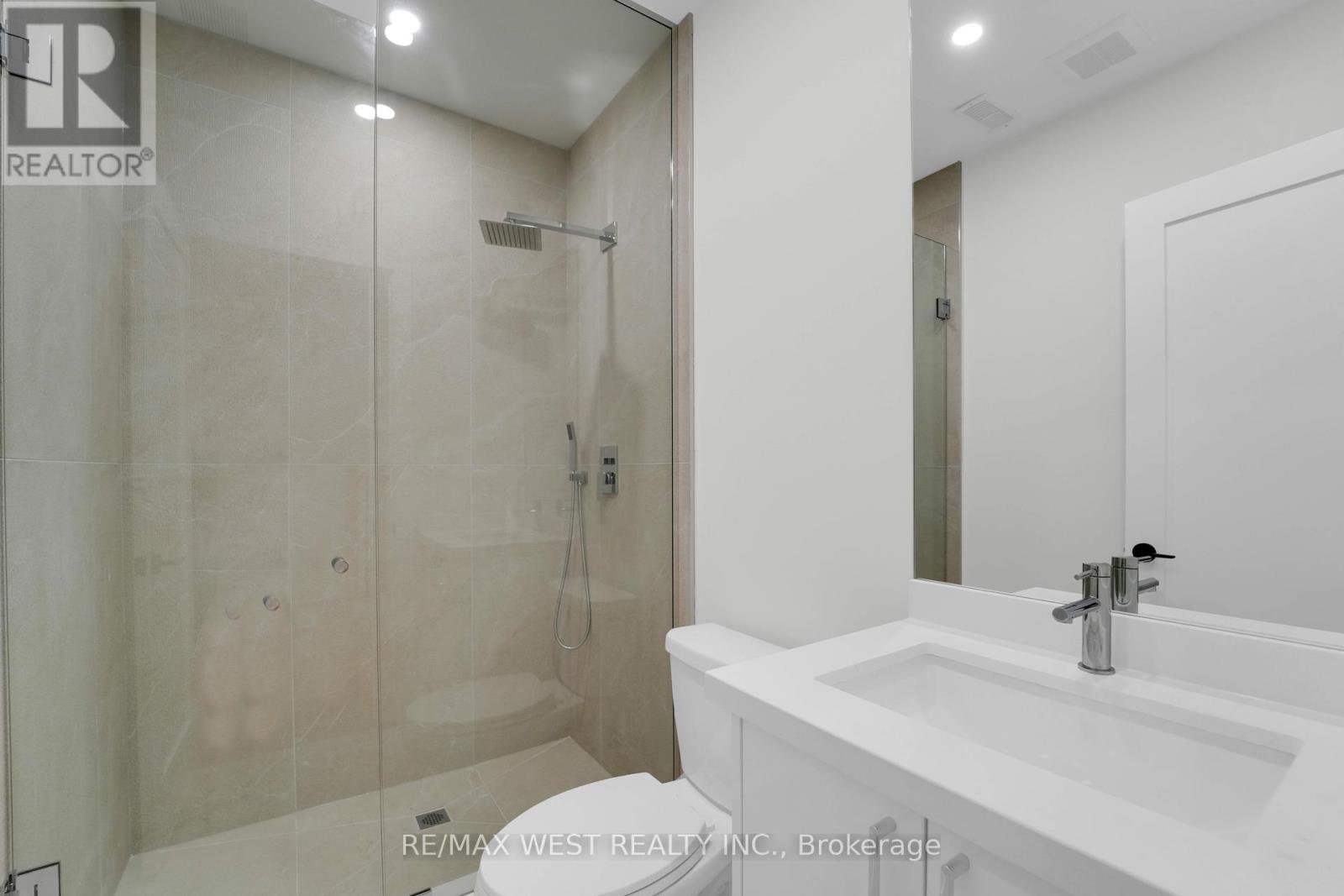 Photo 44 of 35 A Frances Avenue, Toronto ON