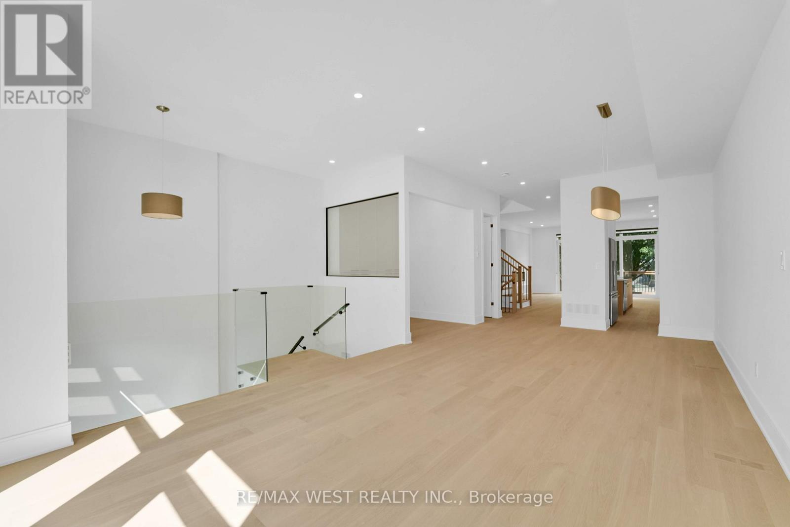 Photo 13 of 35 A Frances Avenue, Toronto ON