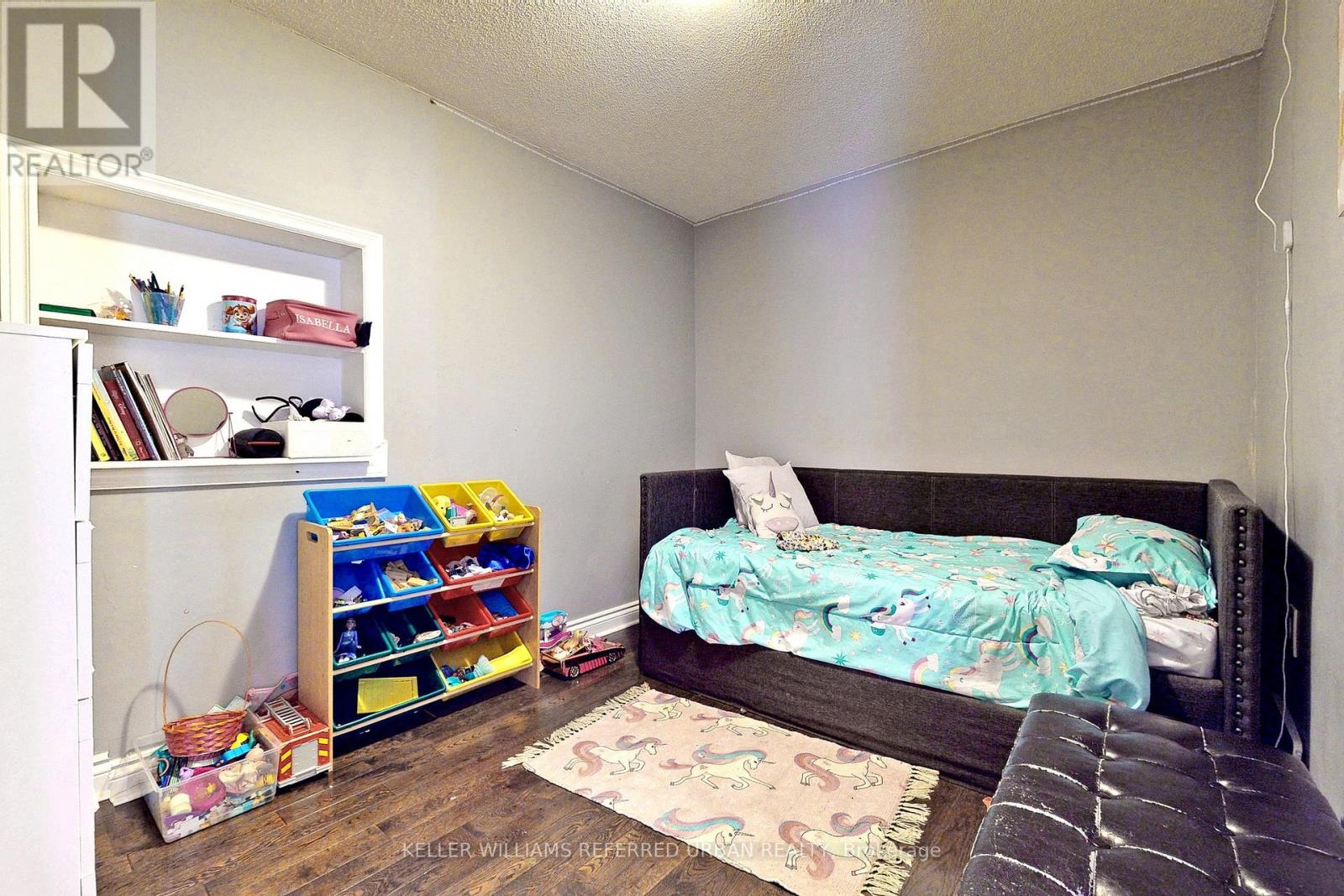 Photo 7 of 19 Bicknell Avenue, Toronto ON