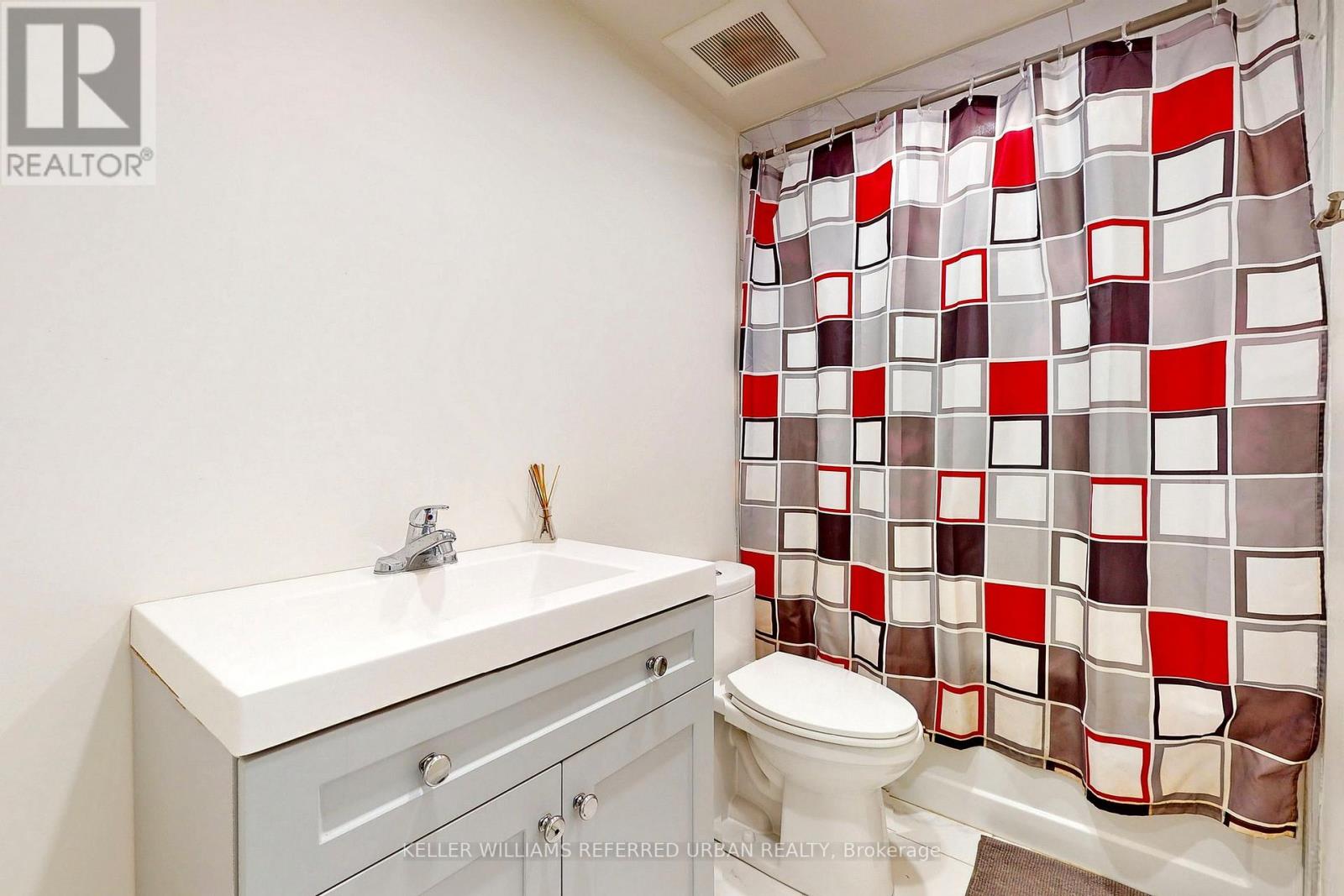 Photo 22 of 19 Bicknell Avenue, Toronto ON