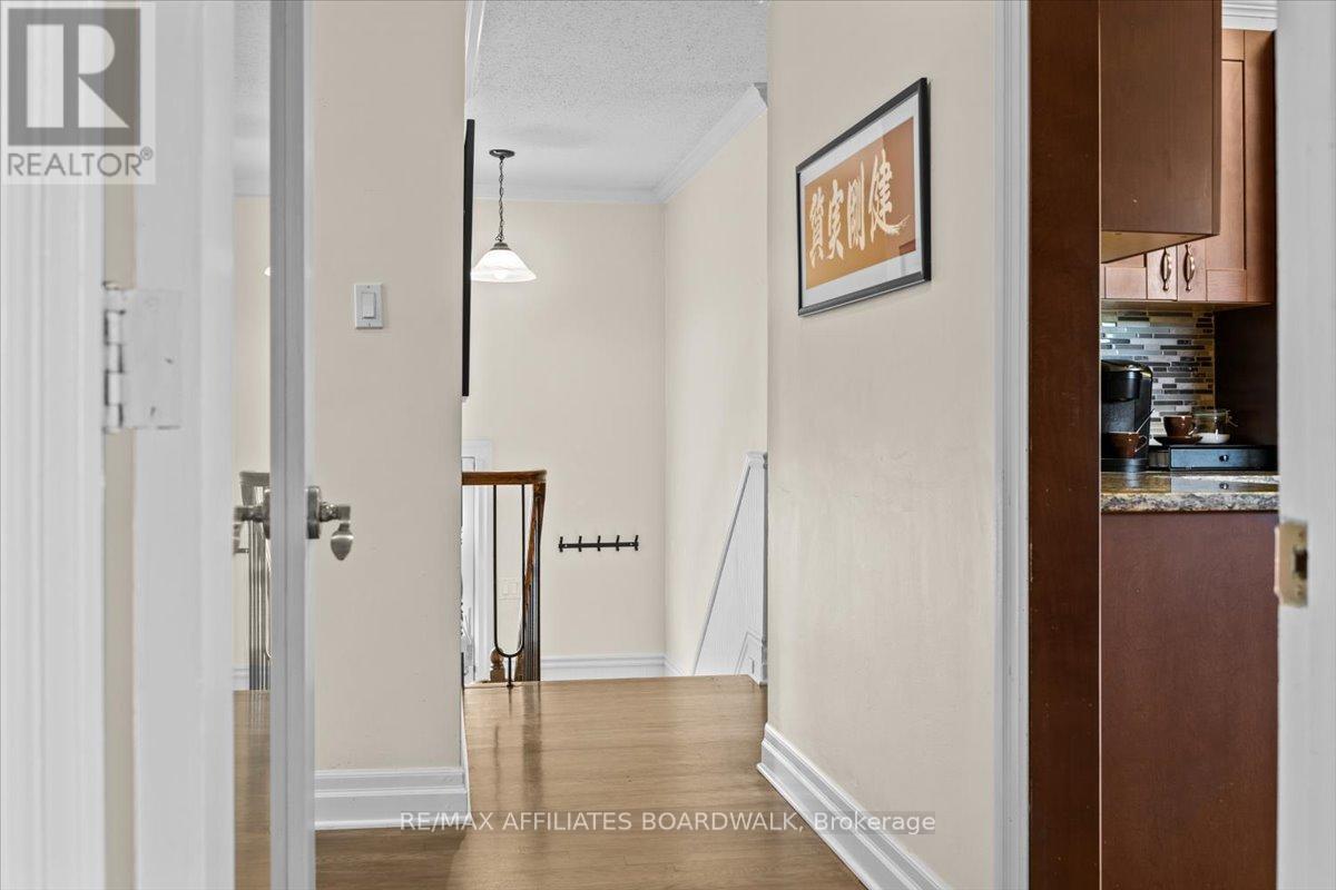 Photo 35 of 1856 Appleford Street, Ottawa ON