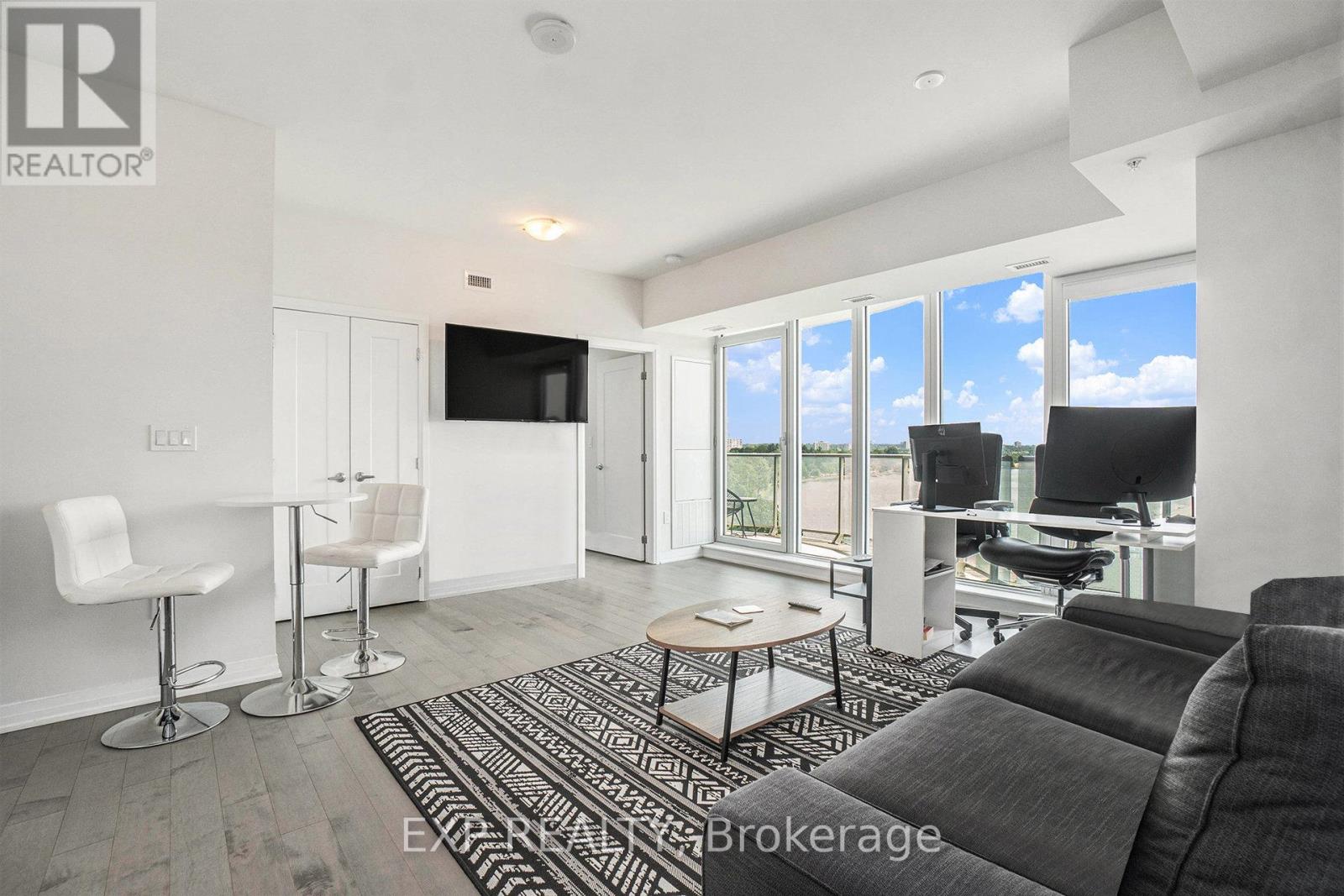 Photo 6 of 907 805 Carling Avenue, Ottawa ON
