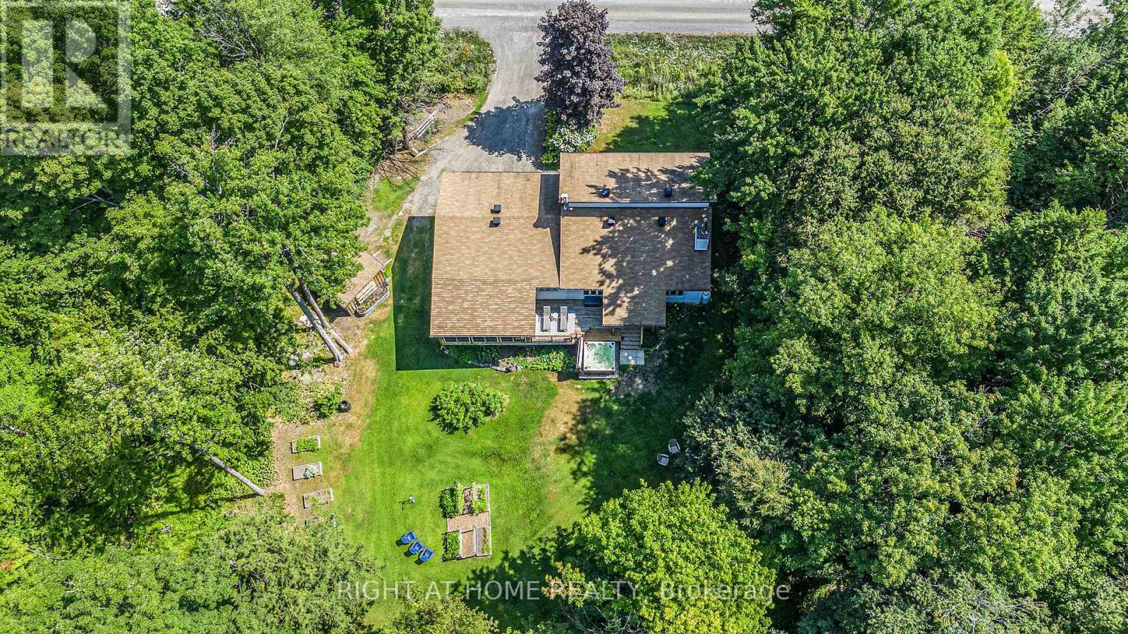 Photo 12 of 2316 Rollin Road, Clarencerockland ON