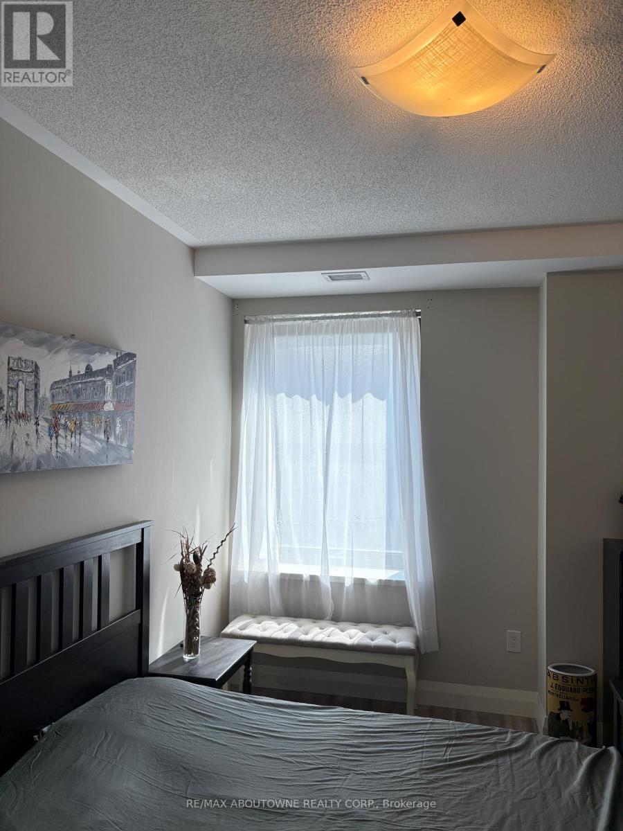 Photo 15 of 419 118 King Street E, Hamilton ON