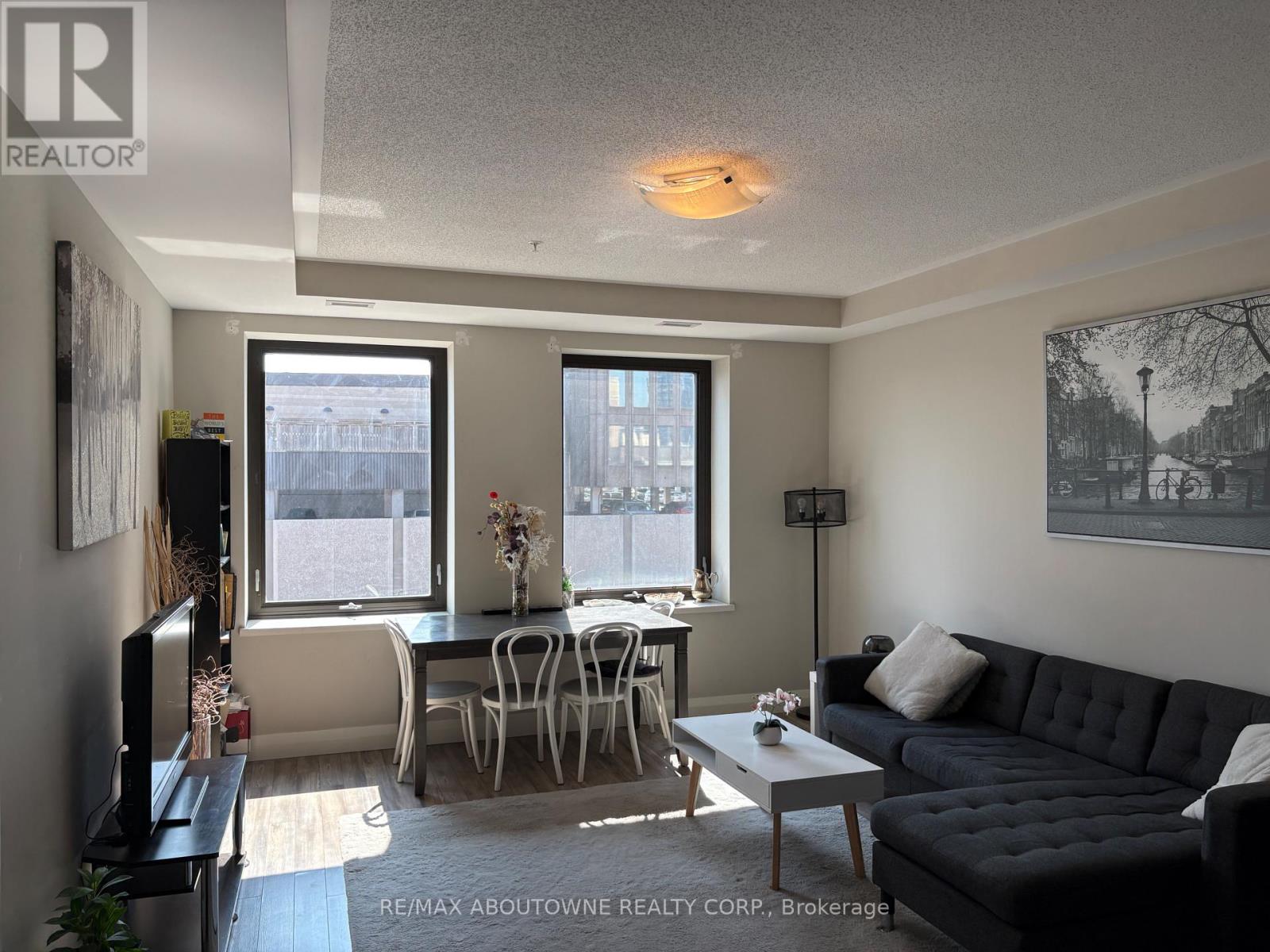 Photo 8 of 419 118 King Street E, Hamilton ON