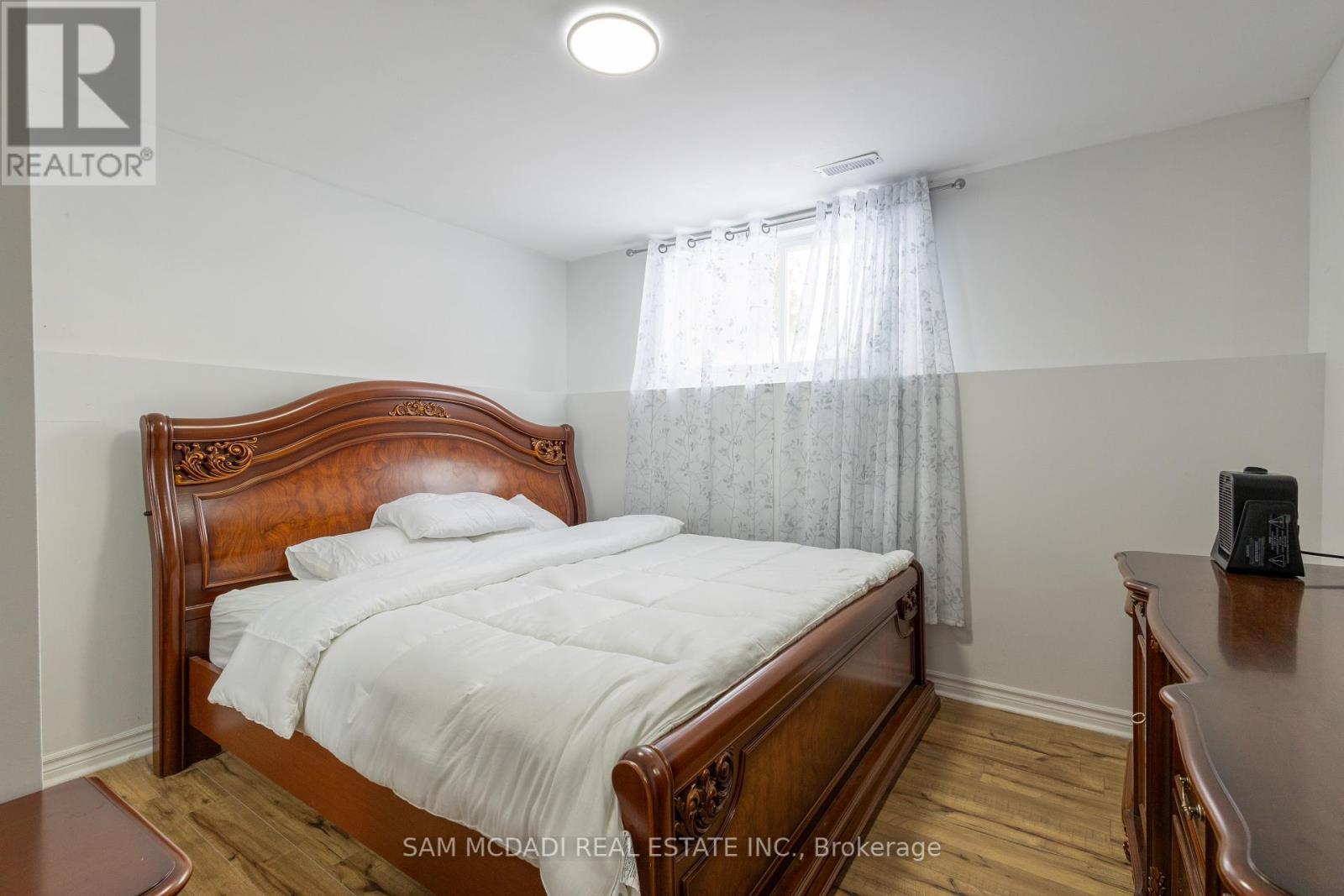 Photo 9 of 855 Jerseyville Road W, Hamilton ON