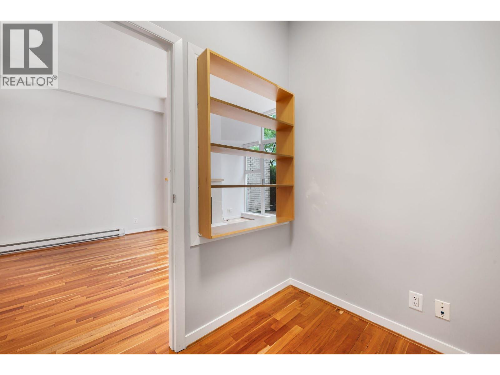 Photo 6 of 133 Aquarius Mews, Vancouver BC