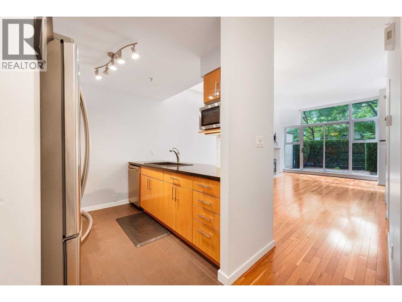 Photo 12 of 133 Aquarius Mews, Vancouver BC