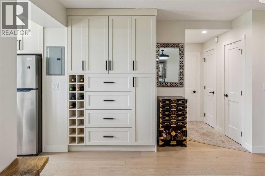 Single Family House for Sale in   Rideau Place SW Rideau Park Calgary 