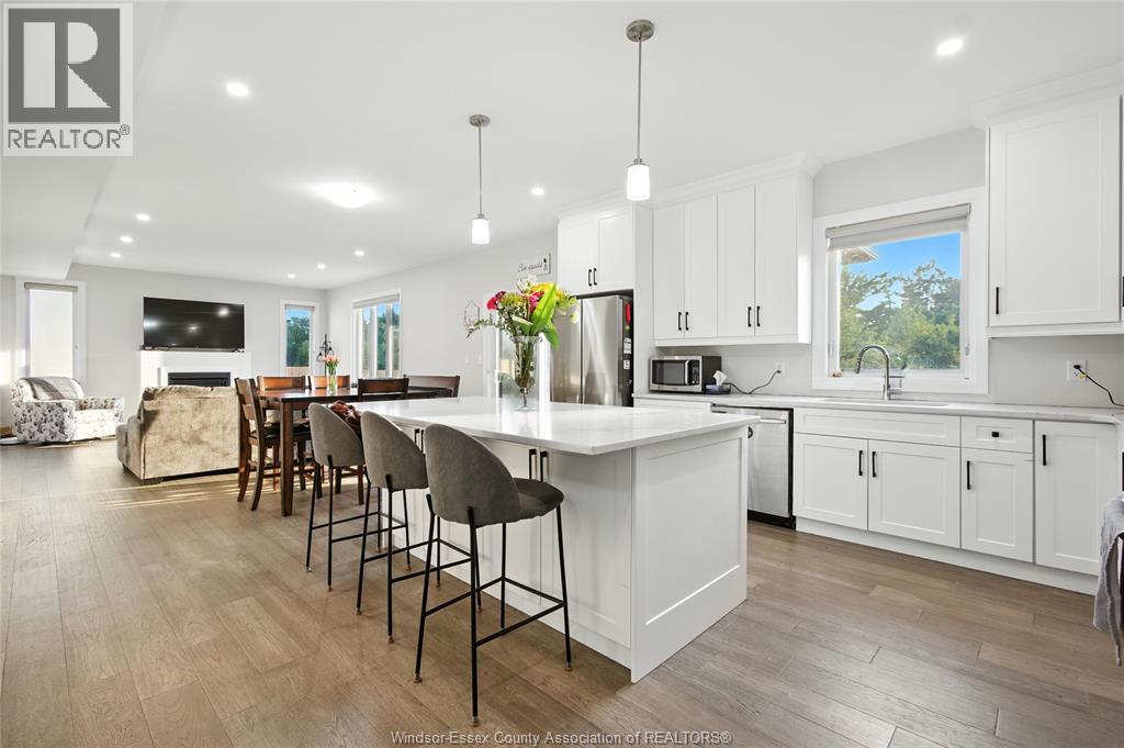 Photo 14 of 27 Kingsbridge Drive, Amherstburg ON