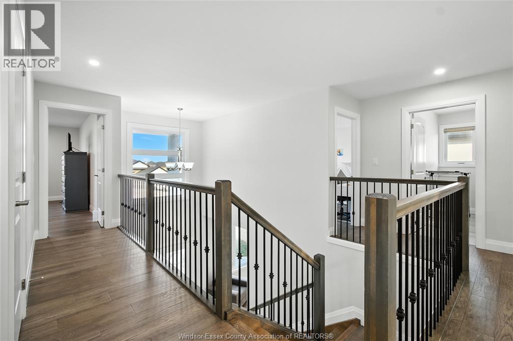 Photo 18 of 27 Kingsbridge Drive, Amherstburg ON