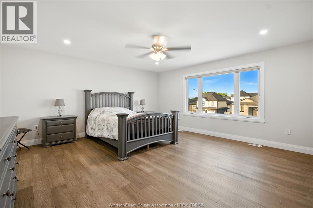Photo 19 of 27 Kingsbridge Drive, Amherstburg ON