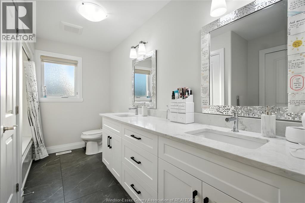 Photo 25 of 27 Kingsbridge Drive, Amherstburg ON