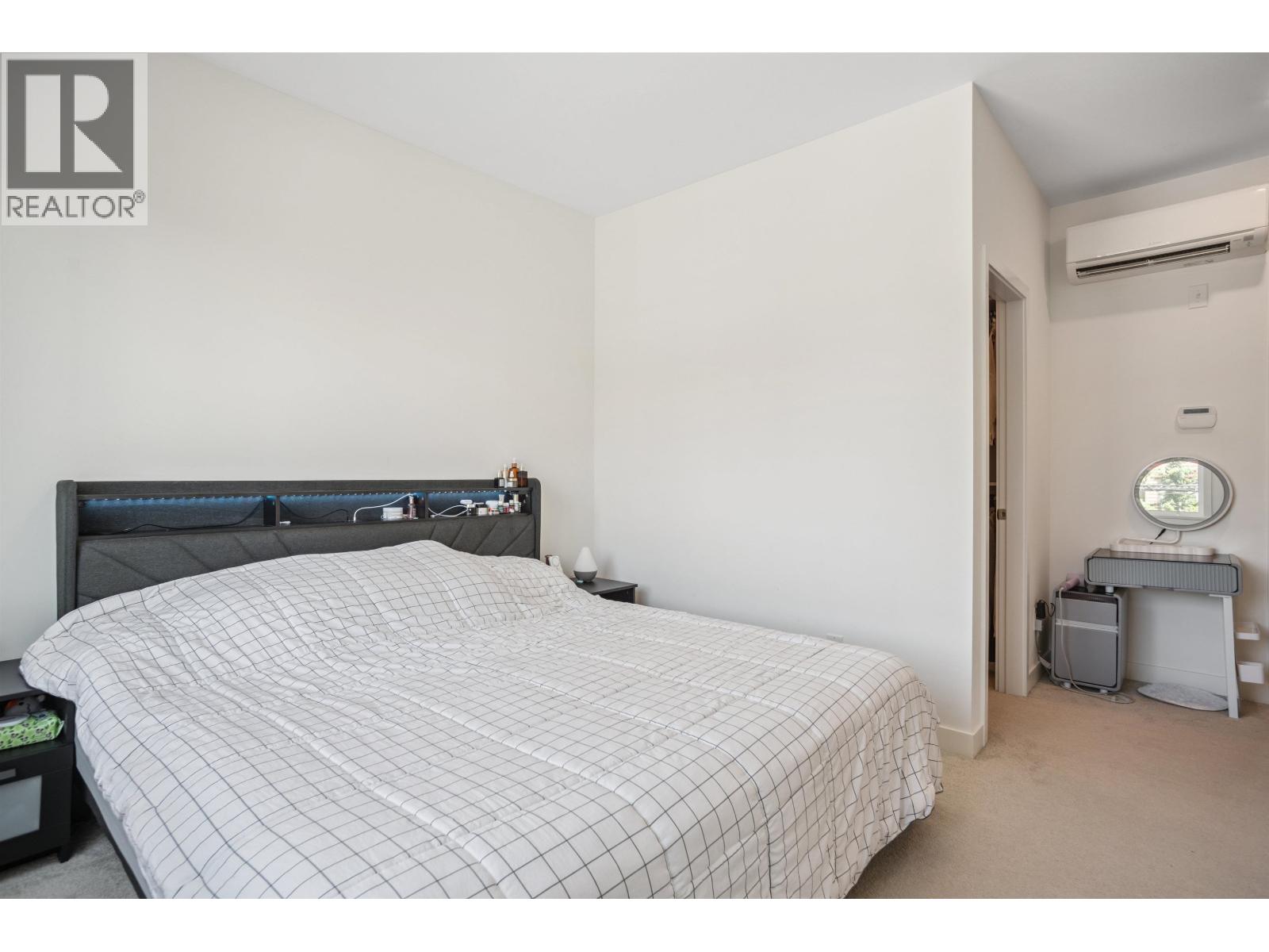 1 7780 BRIDGE STREET, Richmond