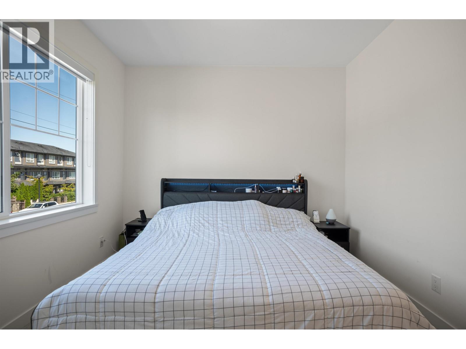 1 7780 BRIDGE STREET, Richmond