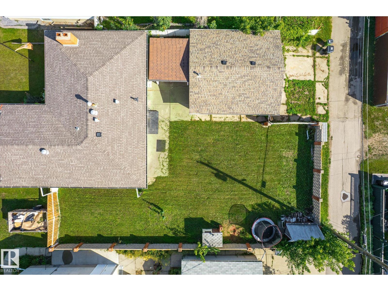 Photo 50 of 13543 139 St Nw, Edmonton AB