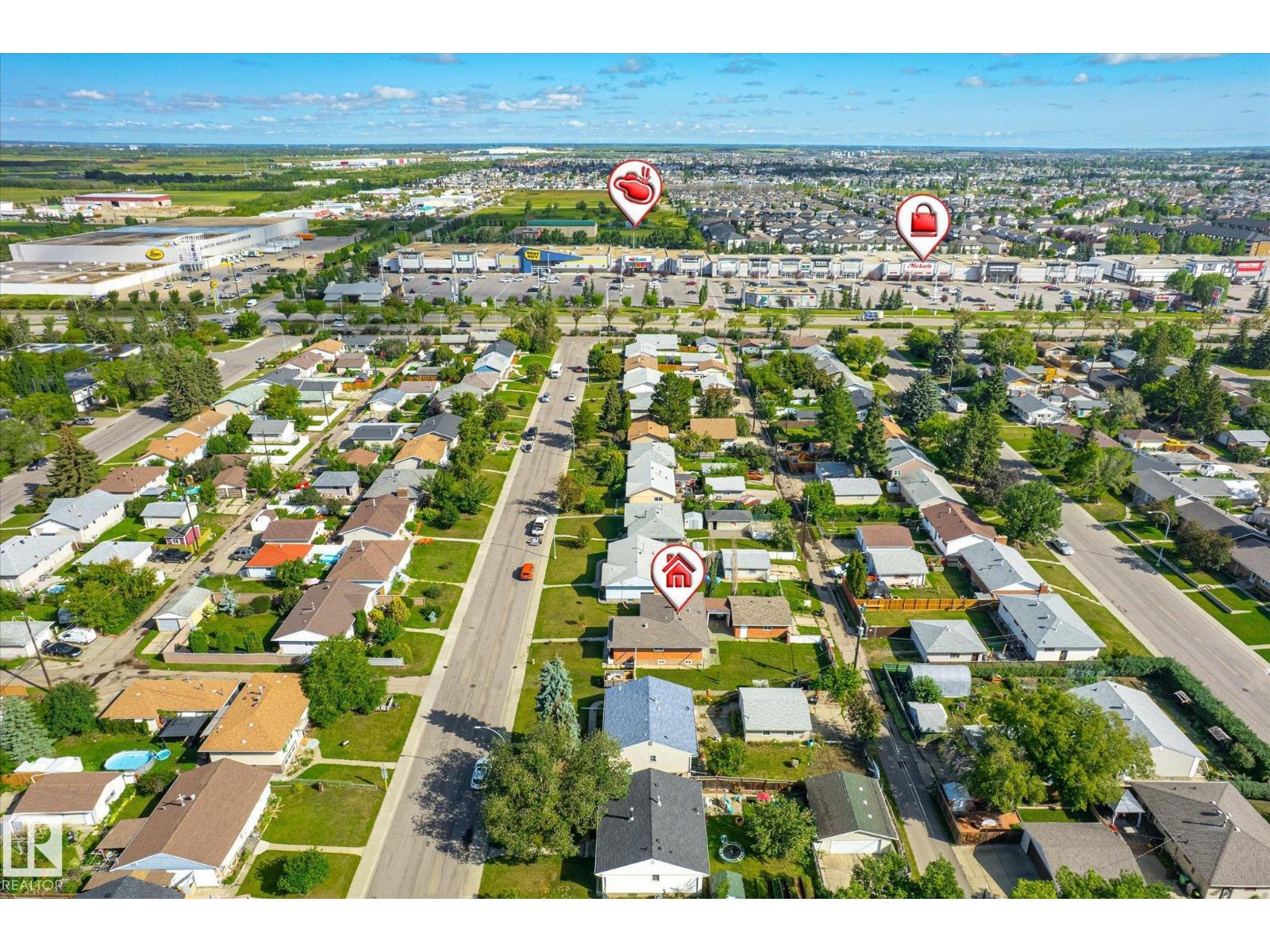 Photo 26 of 13543 139 St Nw, Edmonton AB