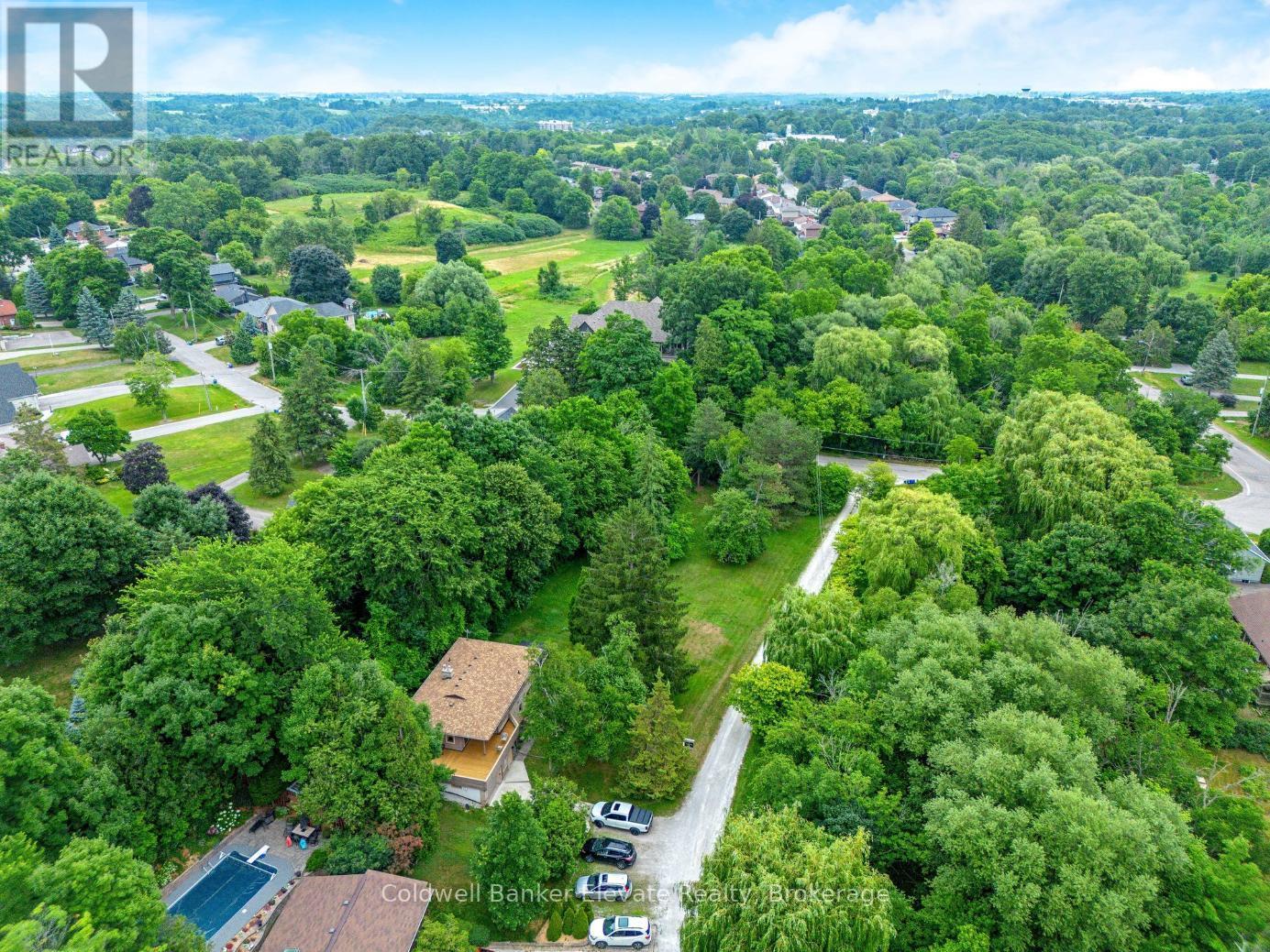 Photo 40 of 8 Ann Street, Halton Hills ON