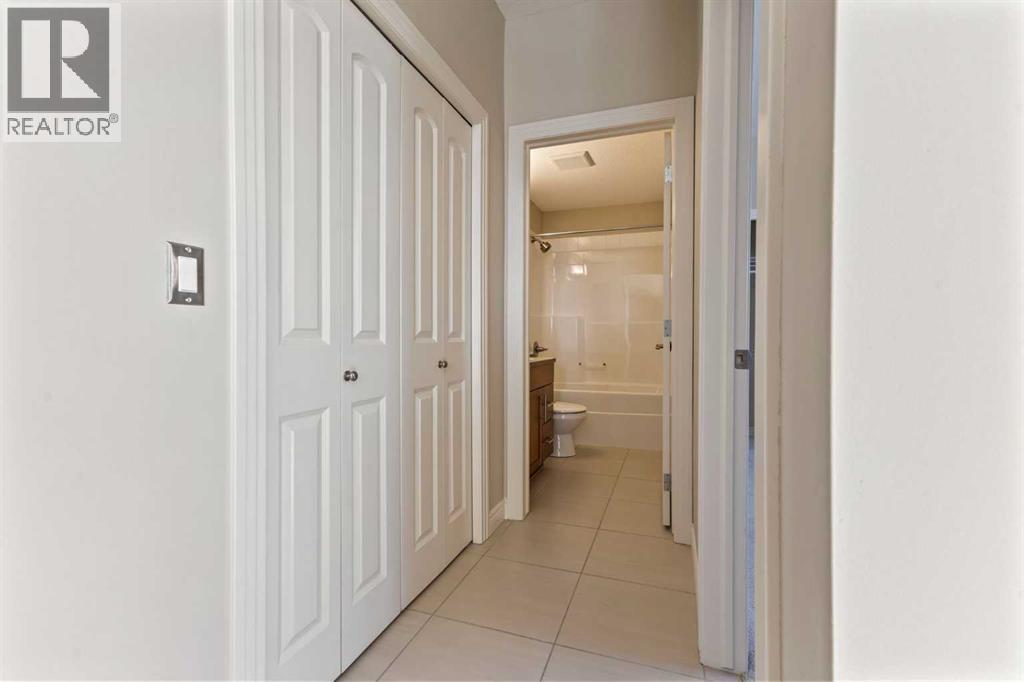 Single Family House Low rise for Sale in   Val Gardena View SW Springbank Hill Calgary 