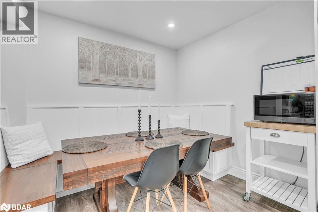 Photo 15 of 125 Dundonald Street, Barrie ON