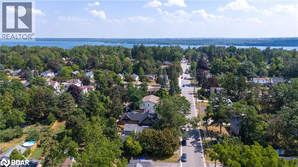 Photo 48 of 125 Dundonald Street, Barrie ON