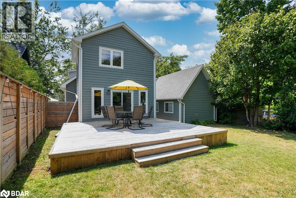 Photo 40 of 125 Dundonald Street, Barrie ON