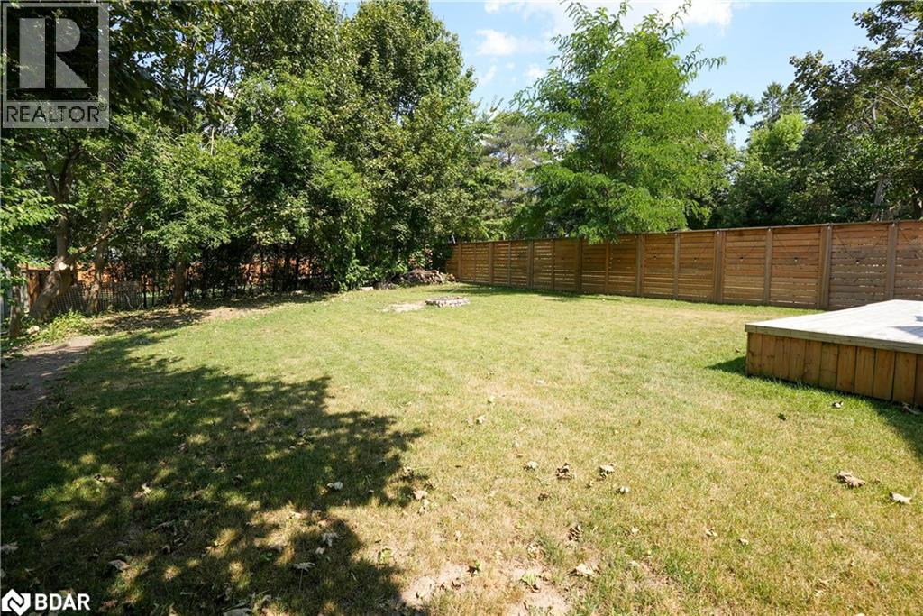 Photo 45 of 125 Dundonald Street, Barrie ON