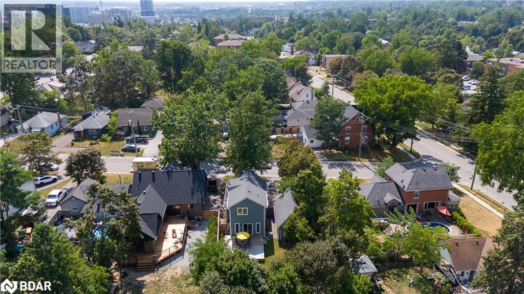 Photo 46 of 125 Dundonald Street, Barrie ON