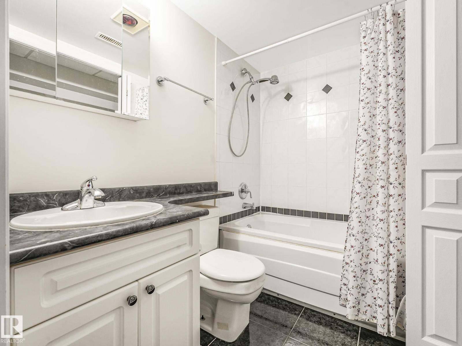 Photo 69 of 8614 108 A St Nw, Edmonton AB