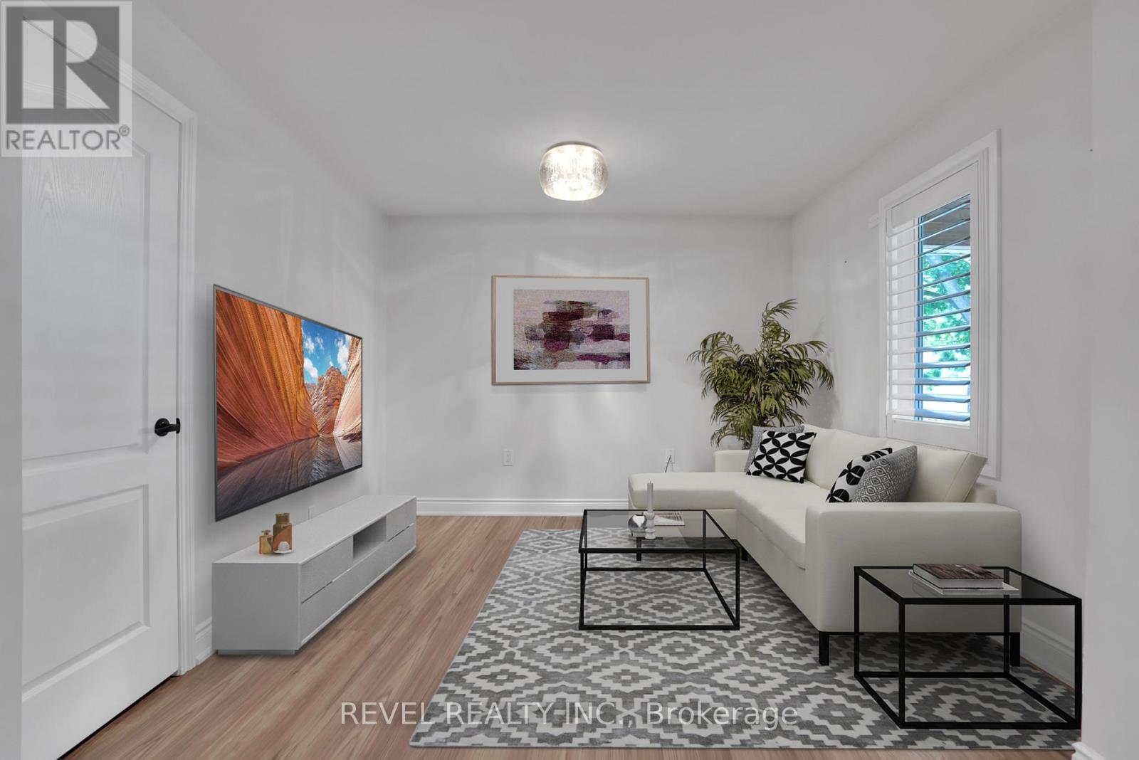 Photo 9 of 125 Dundonald Street, Barrie ON
