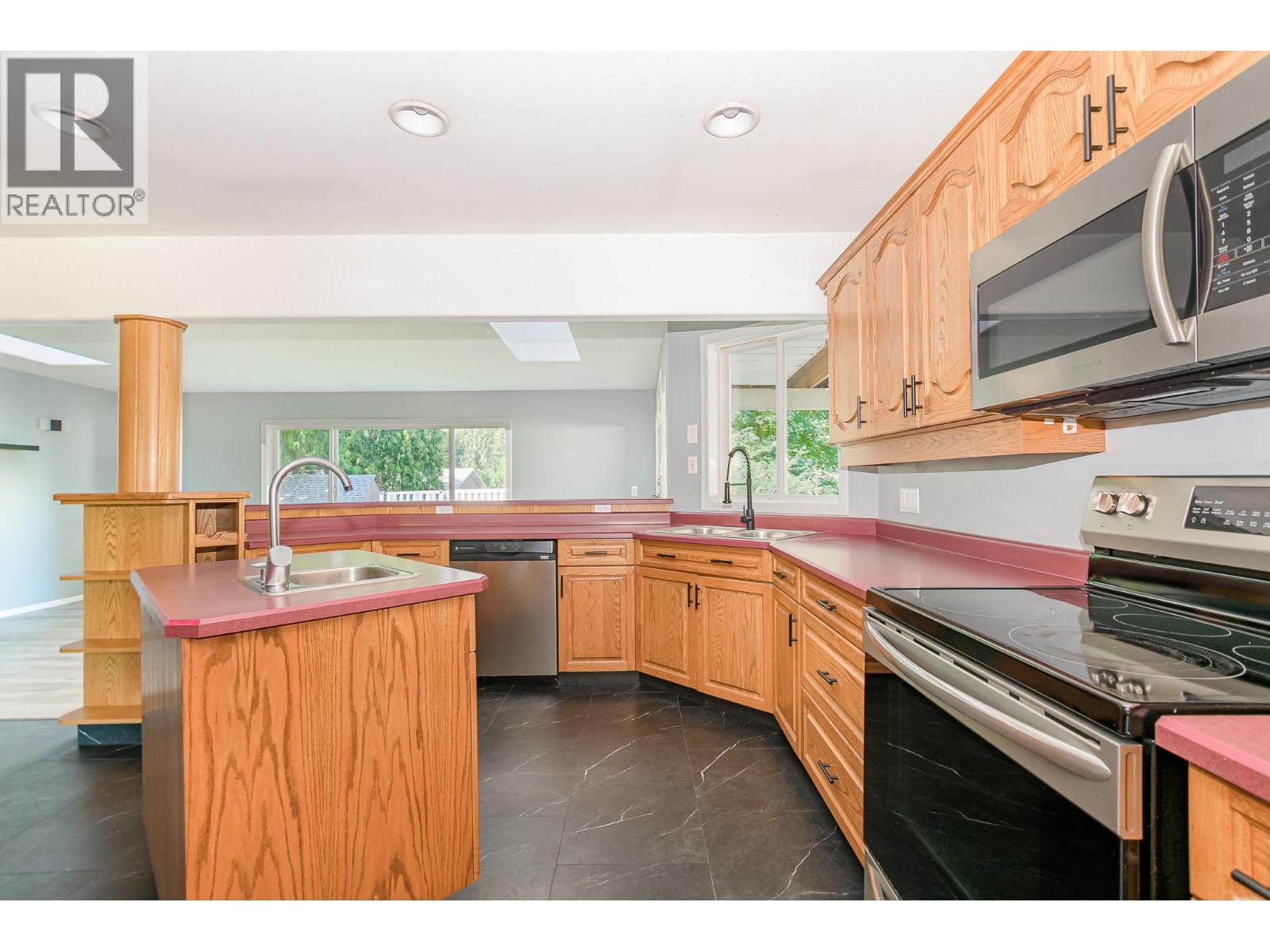 Photo 23 of 714 Maple Street, Sicamous BC