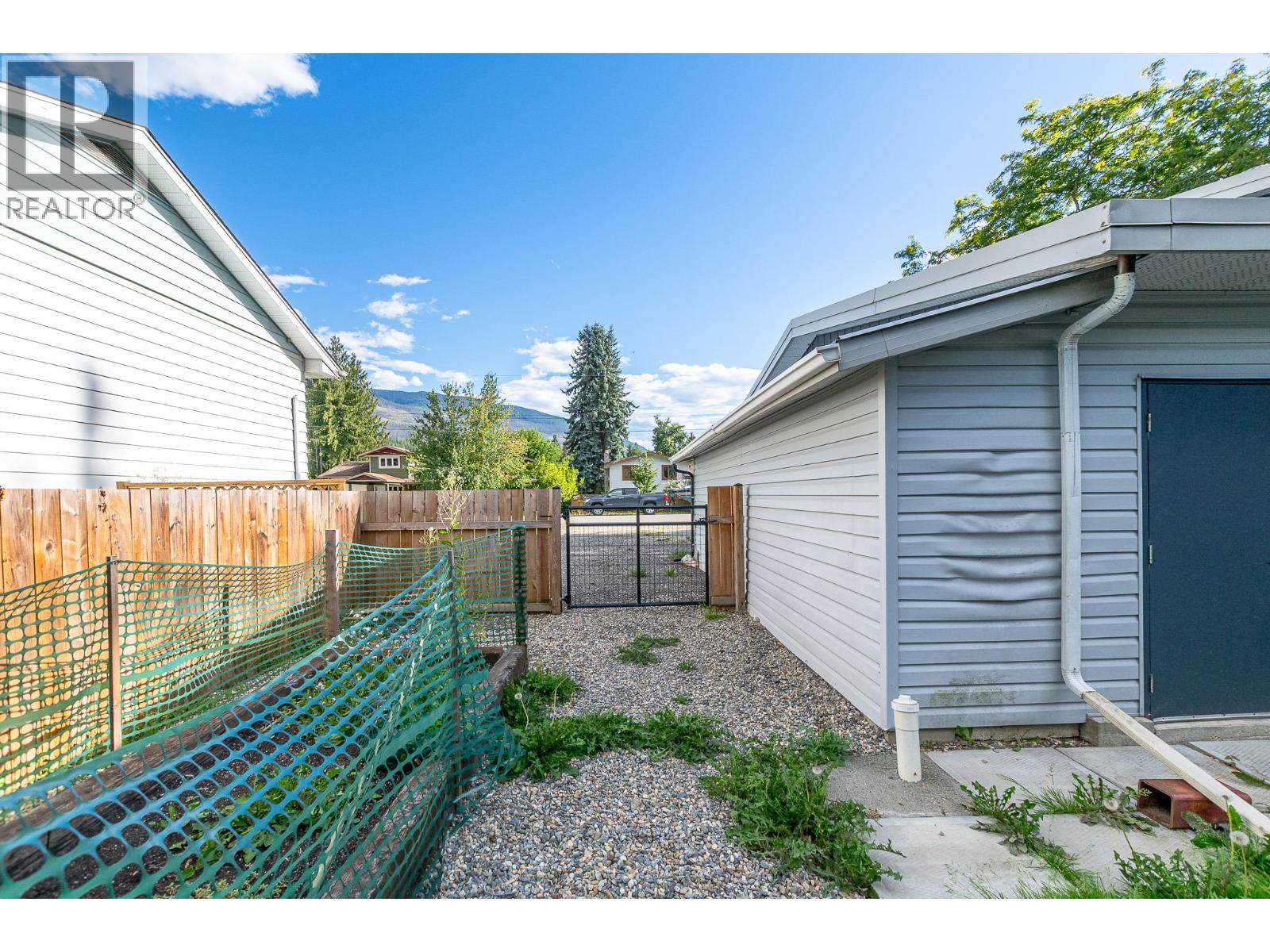 Photo 11 of 714 Maple Street, Sicamous BC