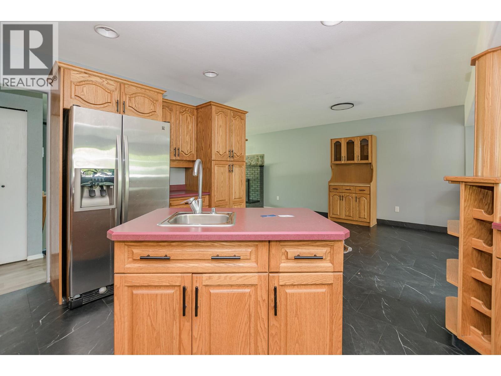 Photo 25 of 714 Maple Street, Sicamous BC