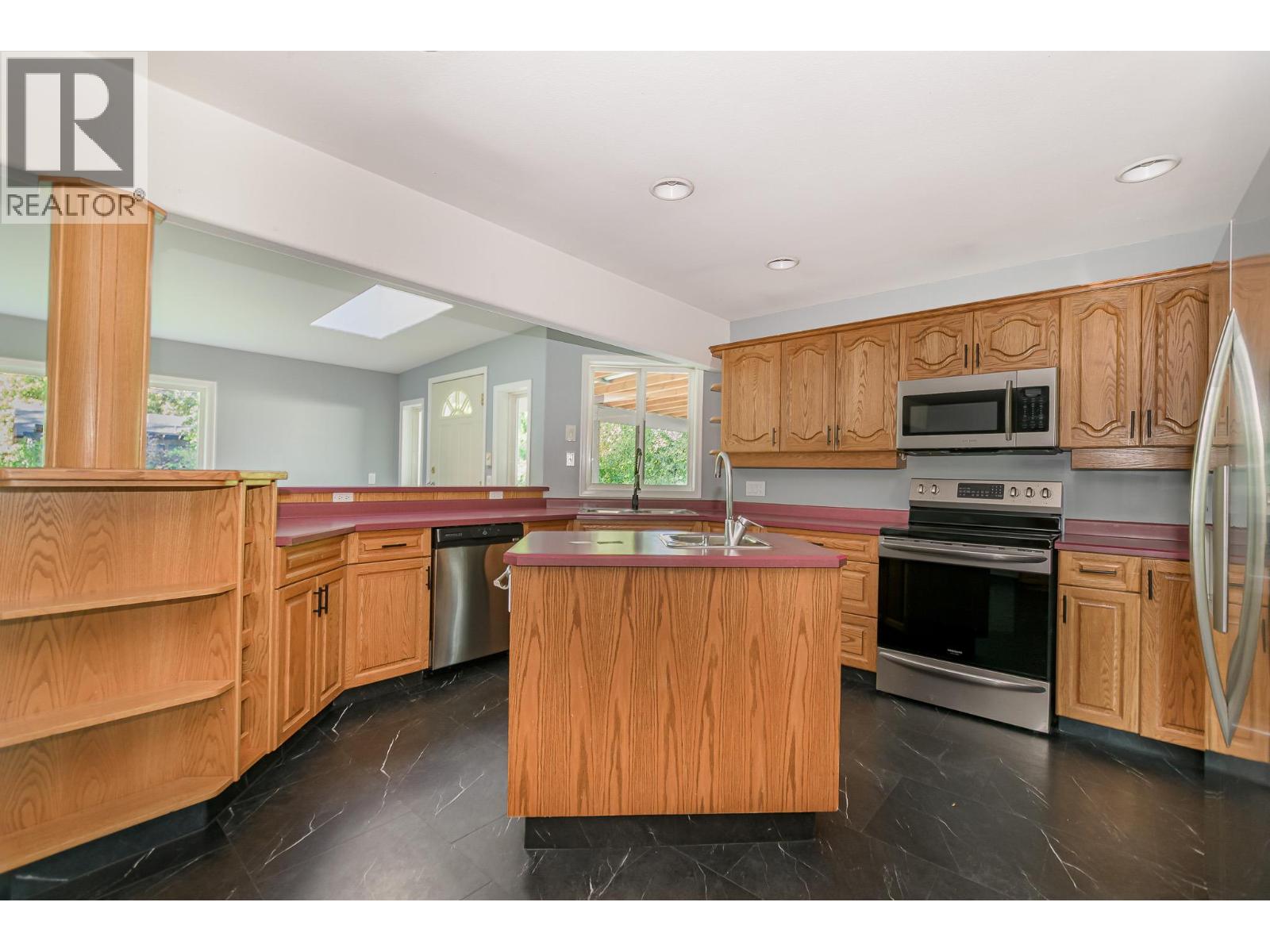 Photo 32 of 714 Maple Street, Sicamous BC