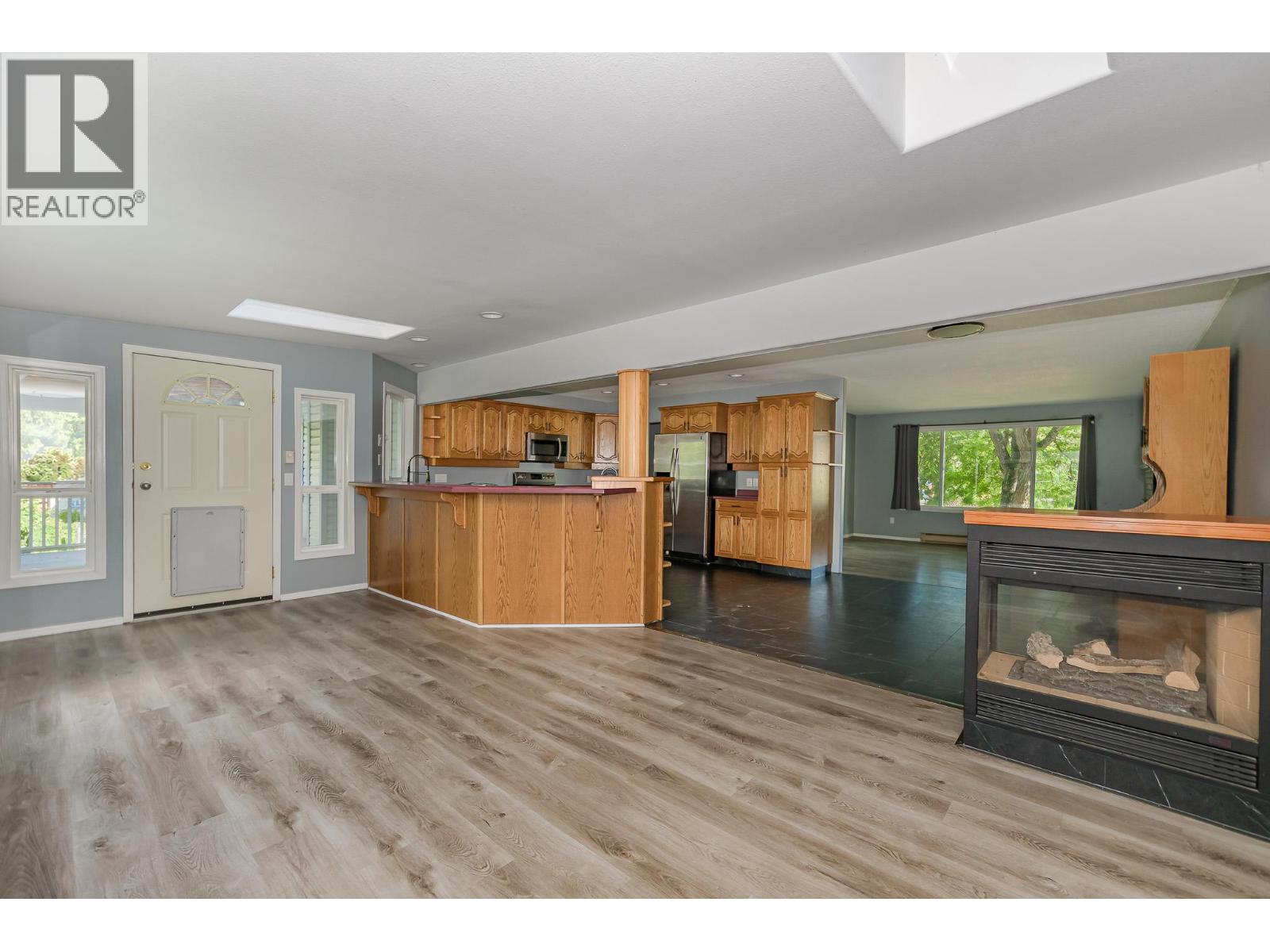 Photo 56 of 714 Maple Street, Sicamous BC