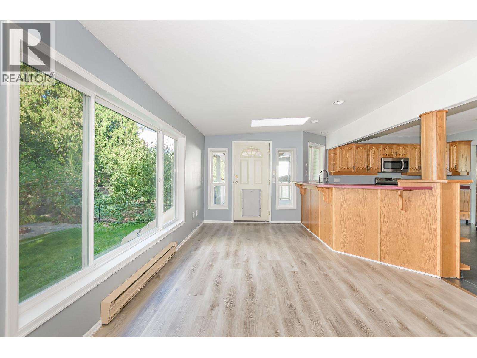 Photo 16 of 714 Maple Street, Sicamous BC