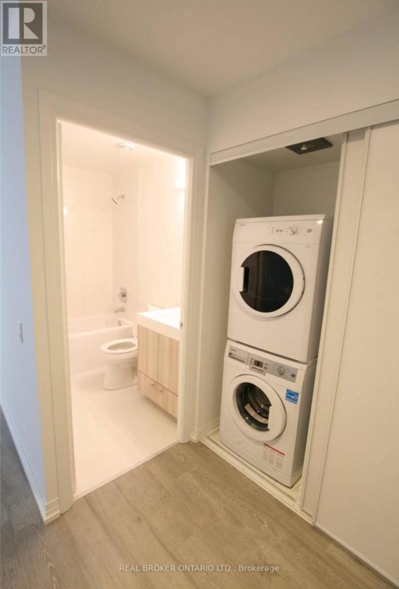 Photo 4 of 1107 251 Jarvis Street, Toronto ON