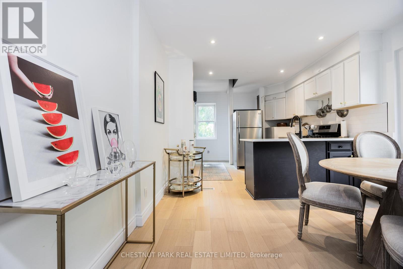 Photo 4 of 154 Cedric Avenue, Toronto ON