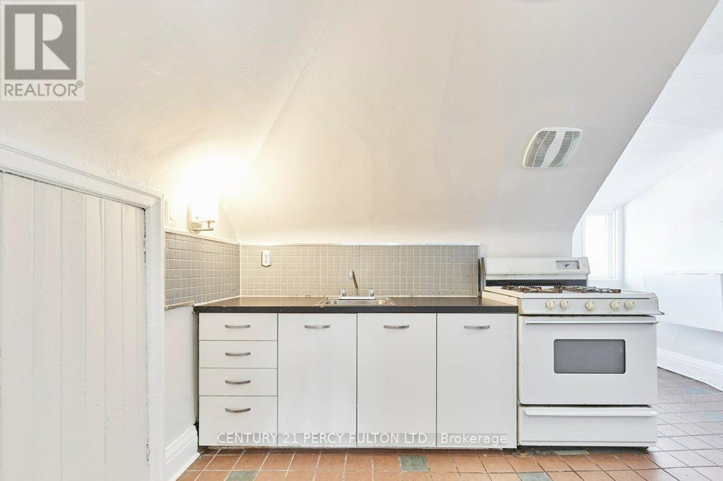 Photo 27 of 471 Shaw Street, Toronto ON