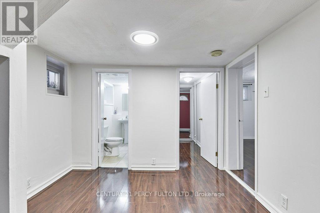 Photo 14 of 471 Shaw Street, Toronto ON