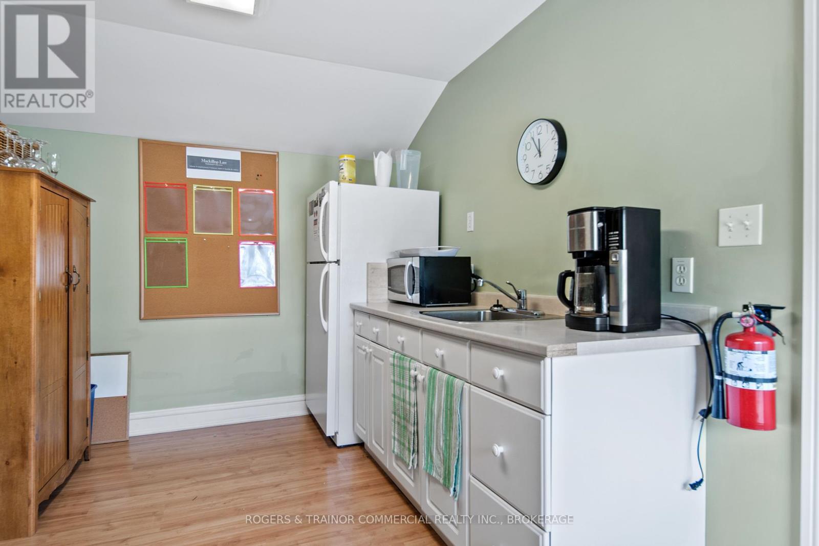Photo 2 of 195 Sydenham Street, Kingston ON
