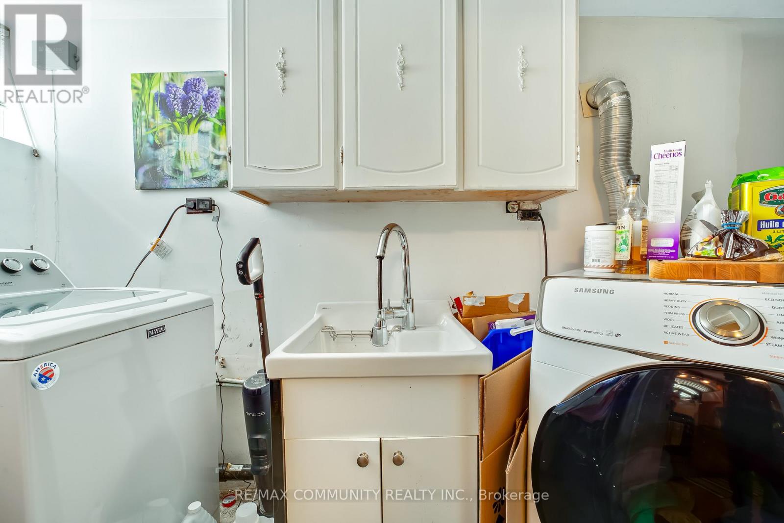 Photo 2 of 11 Presley Avenue, Toronto ON