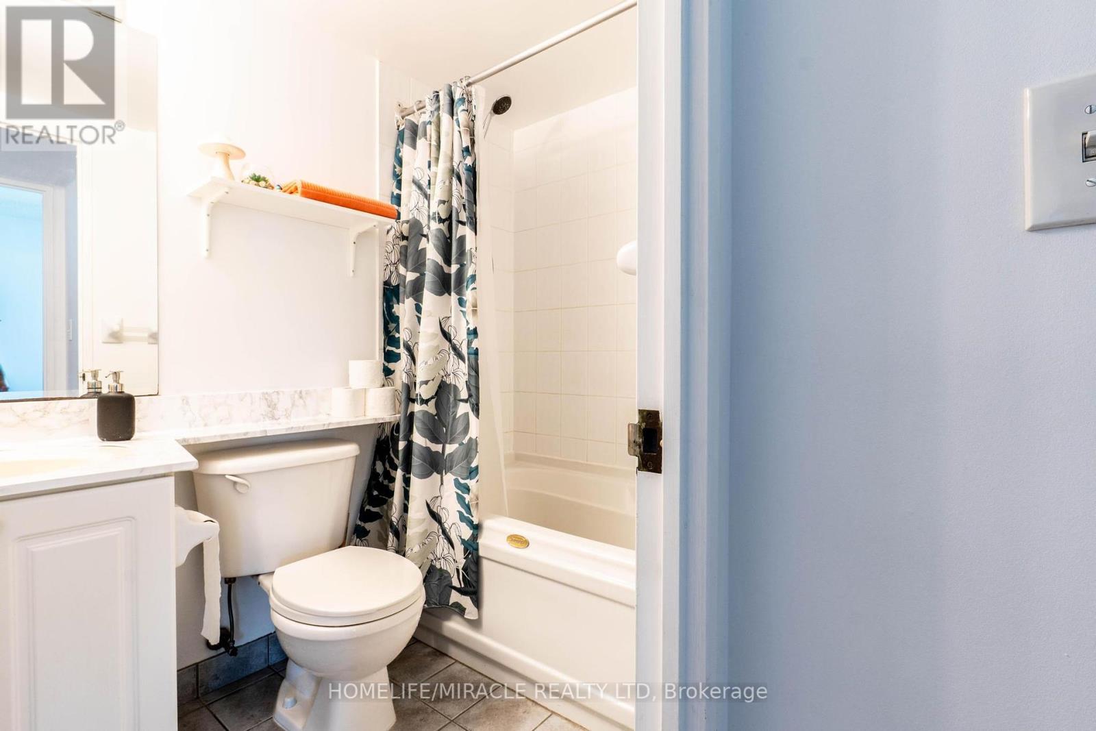 Photo 34 of 1506 1 Lee Centre Drive, Toronto ON